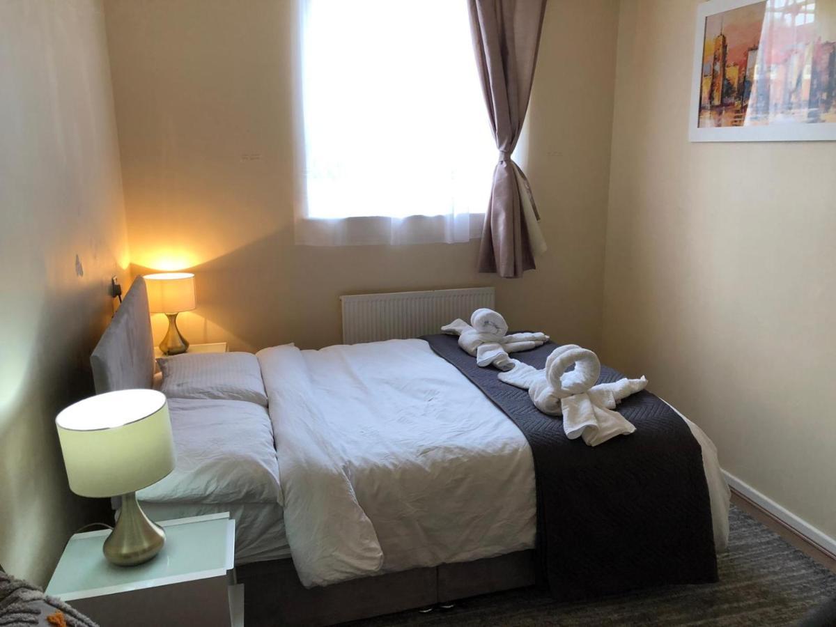 Entire Flat Very Comfortable 1 Bedroom London Exteriör bild